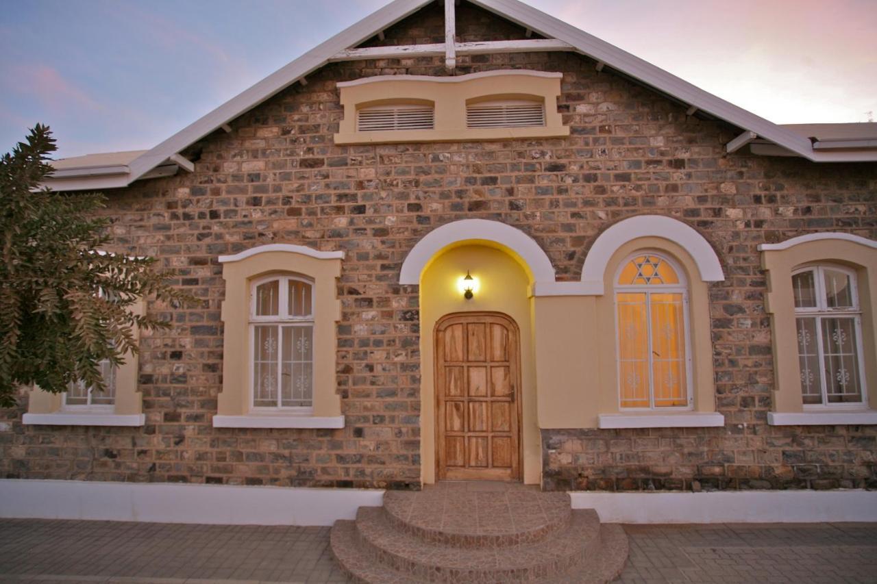 Schuetzenhaus Guesthouse 키트만슙 외부 사진